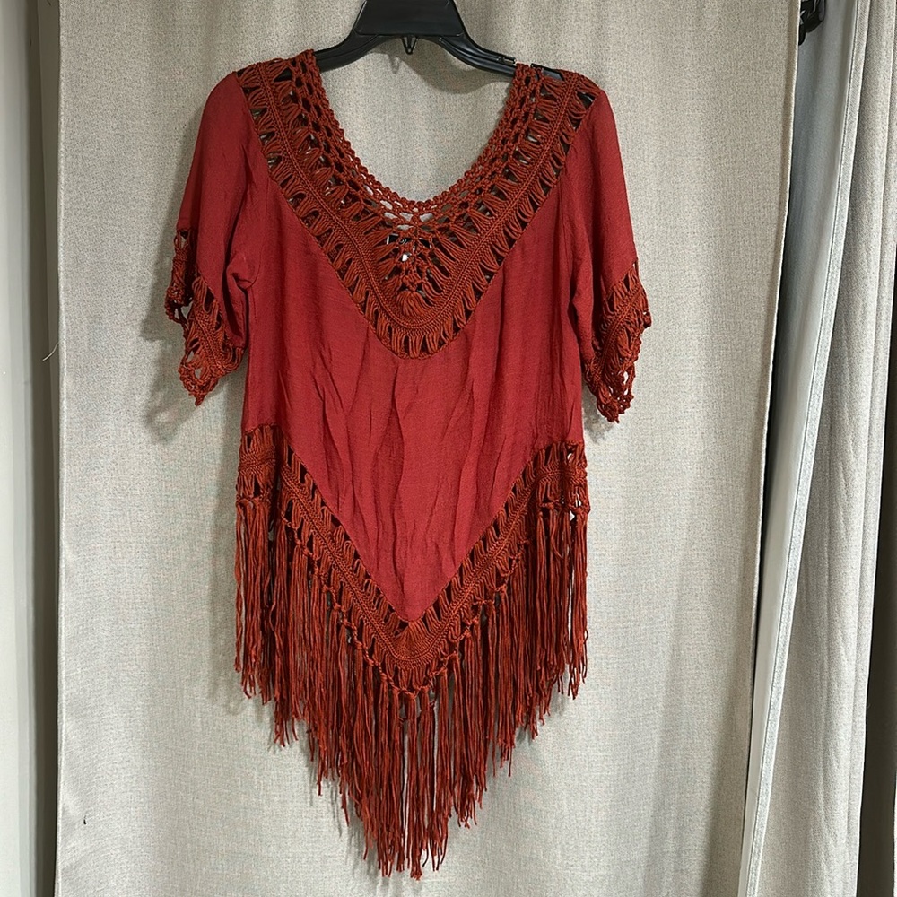 Burnt red/orange summer short sleeve shirt with fringe